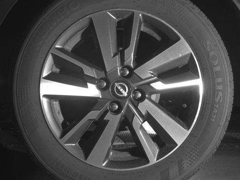 Used 2025 Nissan Versa SV FWD image 14