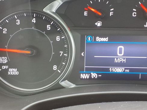 Used 2022 GMC Terrain SLE w/ Driver Convenience Package AWD/4WD image 24