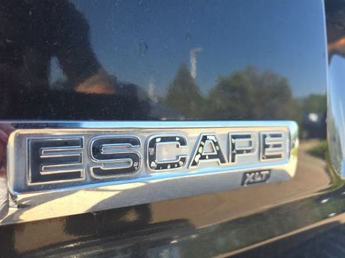 Used 2011 Ford Escape XLT FWD image 10