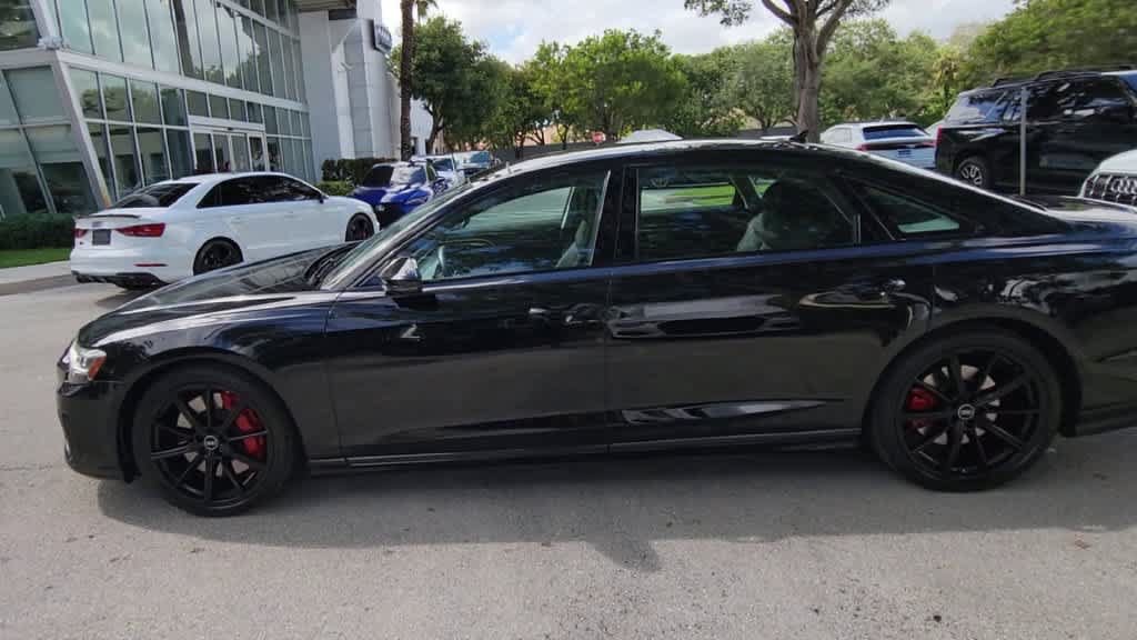 Used 2022 Audi S8 w/ S8 Executive Package AWD/4WD image 4