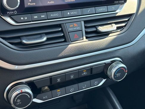 Used 2025 Nissan Altima 2.5 S image 22