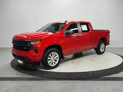 Used 2023 Chevrolet Silverado 1500 Custom AWD/4WD image 4