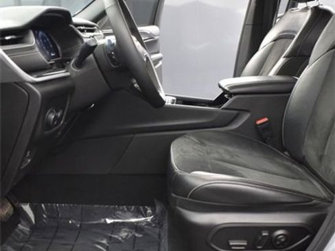 Used 2023 Jeep Grand Cherokee Altitude image 9