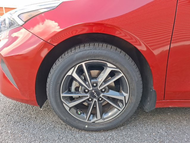 Used 2023 Kia Forte LXS FWD image 10