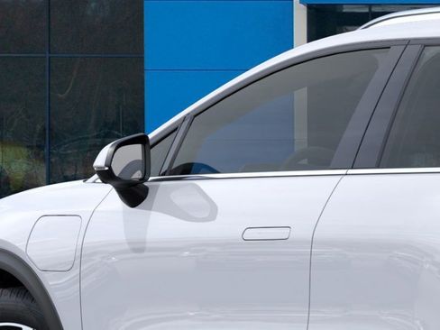 New 2026 Chevrolet Equinox EV LT image 19