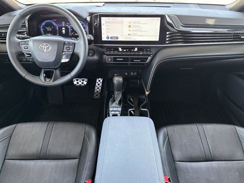 Used 2025 Toyota Camry XSE FWD image 21