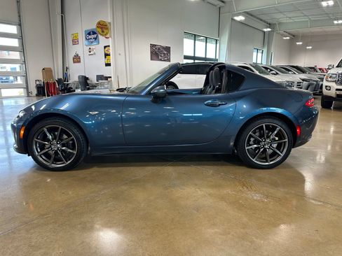 Used 2019 MAZDA MX-5 Miata RF Grand Touring RWD image 5