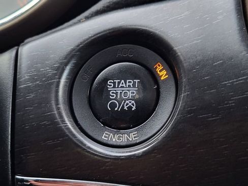 Used 2015 Jeep Grand Cherokee Limited w/ Trailer Tow Group IV image 12