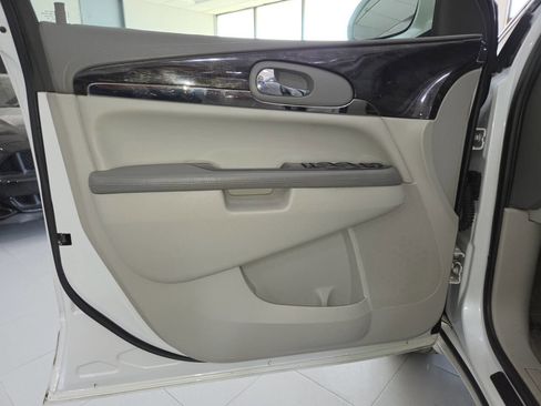 Used 2017 Buick Enclave Convenience FWD image 13