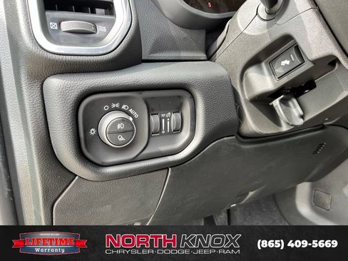New 2026 RAM 2500 Laramie AWD/4WD image 7
