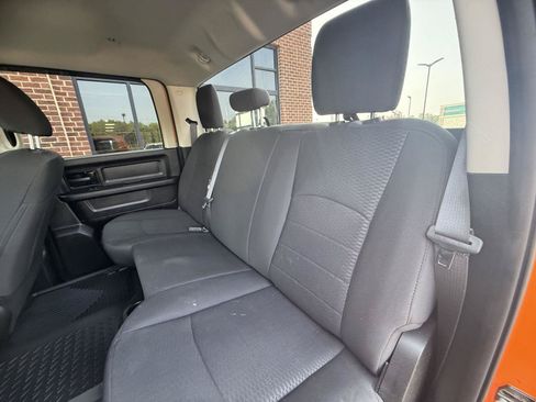 Used 2019 RAM 1500 Express w/ Express Value Package AWD/4WD image 15