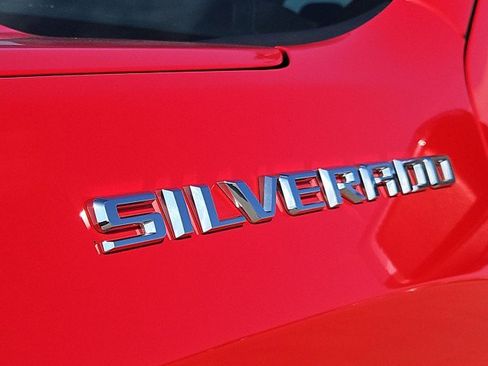 Used 2022 Chevrolet Silverado 1500 LT RWD image 31