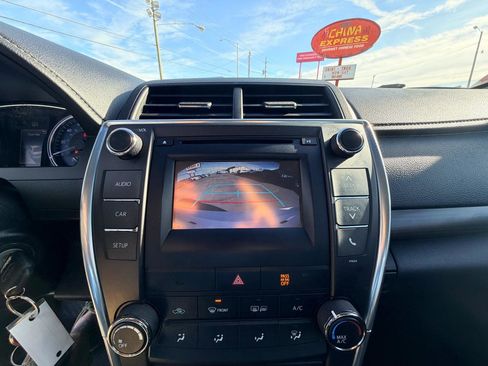 Used 2016 Toyota Camry LE image 20