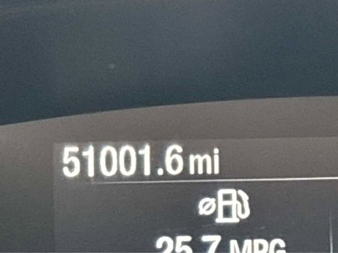 Used 2020 Ford Escape SE image 13