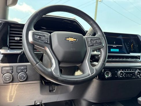 Used 2023 Chevrolet Silverado 1500 LT w/ Protection Package AWD/4WD image 8