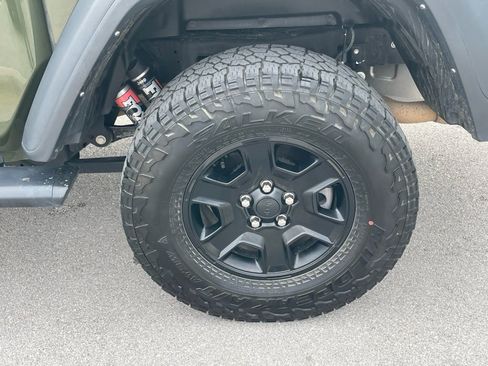 Used 2023 Jeep Gladiator Mojave w/ LED Lighting Group image 31