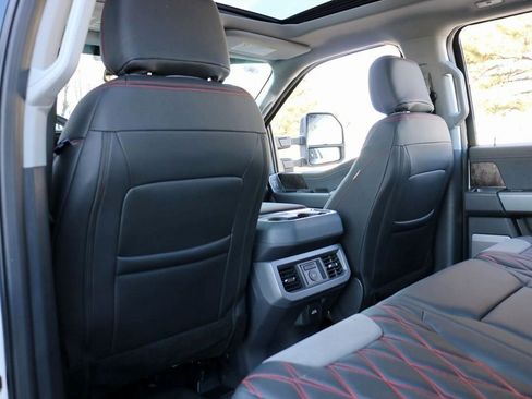 New 2026 Ford F250 Lariat w/ Black Appearance Package image 27