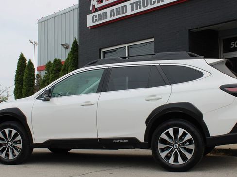 Used 2024 Subaru Outback Limited AWD/4WD image 13