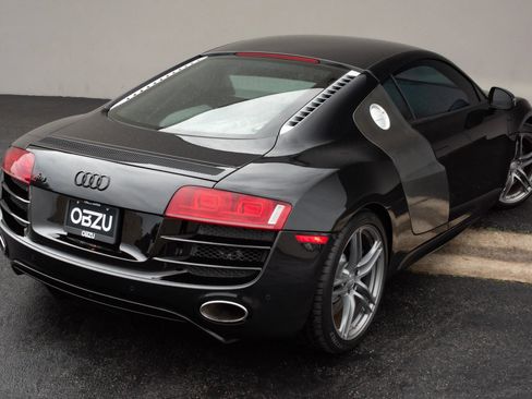 Used 2010 Audi R8 V10 image 32