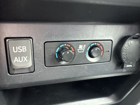 Used 2016 Toyota 4Runner Limited AWD/4WD image 36
