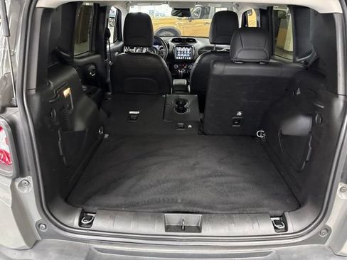 Used 2022 Jeep Renegade Limited AWD/4WD image 12