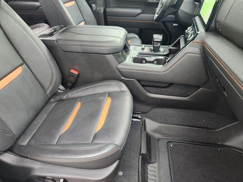 Used 2025 GMC Sierra 1500 AT4 AWD/4WD image 14
