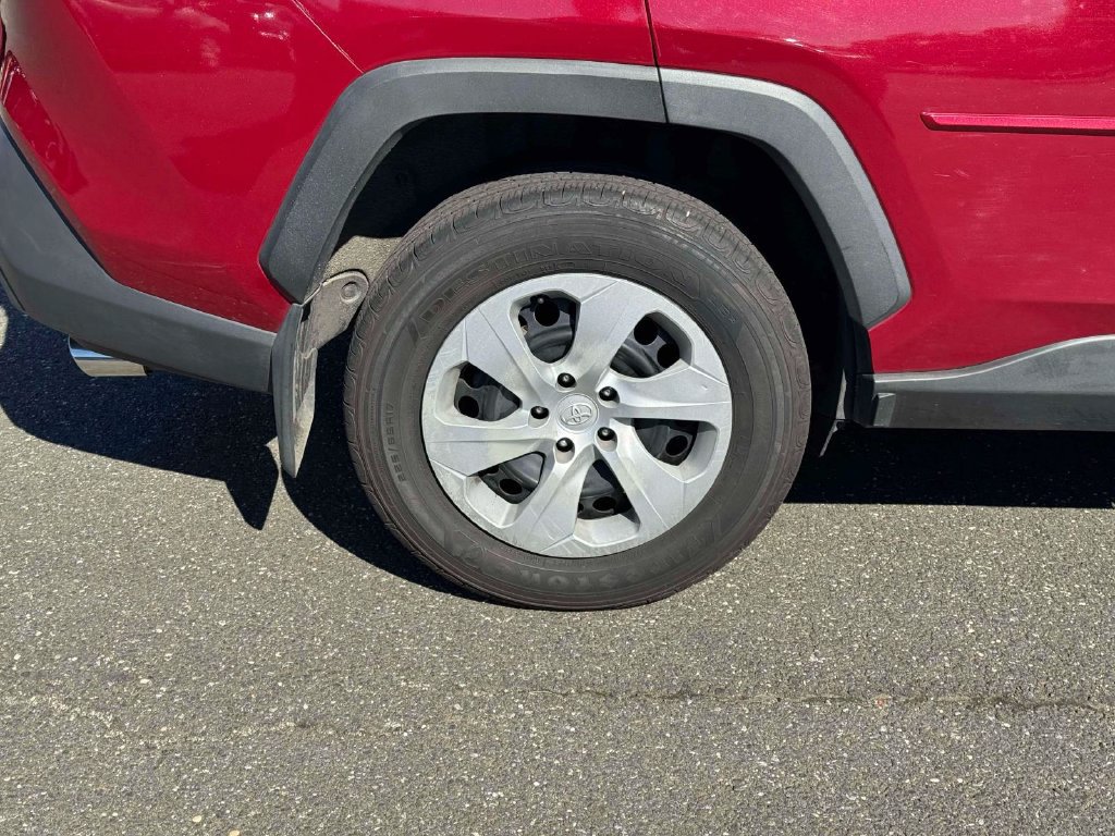 Used 2019 Toyota RAV4 LE w/ All Weather Liner Package AWD/4WD image 10
