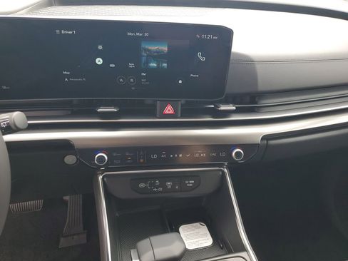 New 2026 Kia Carnival SX image 15