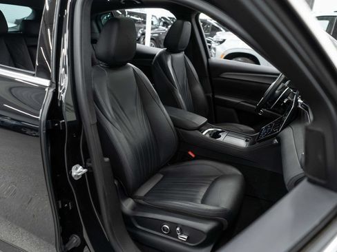 Used 2023 Maserati Grecale GT AWD/4WD image 11