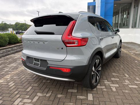 Used 2024 Volvo XC40 B5 Ultimate w/ Protection Package Premier AWD/4WD image 5