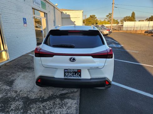 Used 2021 Lexus UX 250h w/ Accessory Package (Z1) AWD/4WD image 4