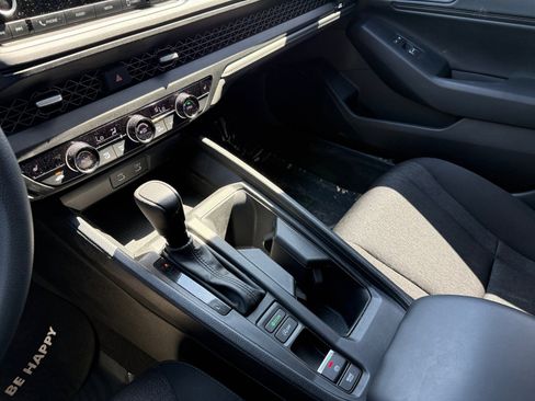 Used 2025 Honda Accord SE image 13