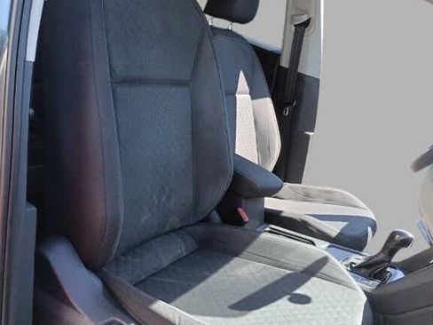 Used 2021 Volkswagen Tiguan S image 37