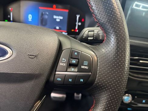 Used 2023 Ford Escape ST-Line w/ Tech Pack #1 AWD/4WD image 18