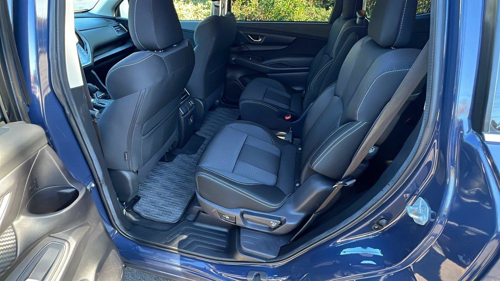 Used 2024 Subaru Ascent Premium w/ Convenience Package AWD/4WD image 11