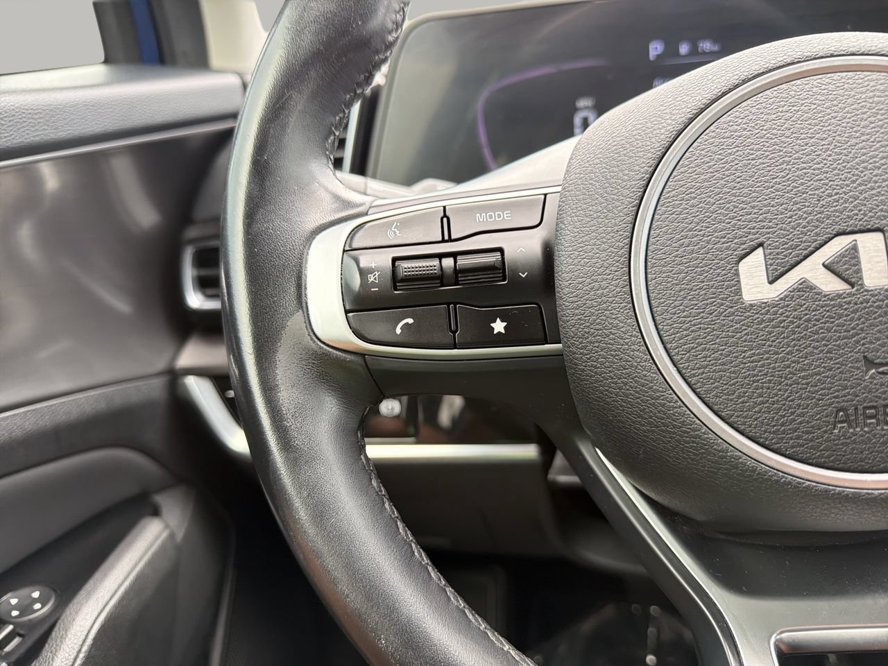 Used 2023 Kia Sportage EX FWD image 26