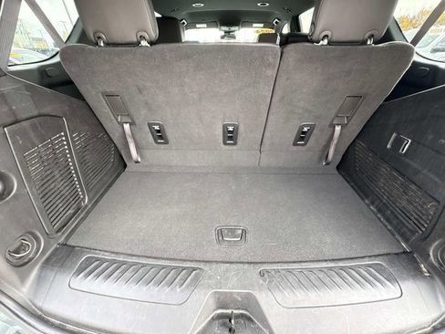 Used 2024 Chevrolet Tahoe LT image 17