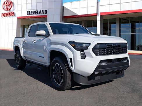 New 2026 Toyota Tacoma TRD Sport image 2