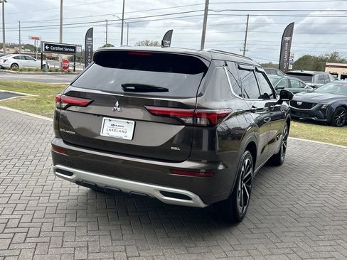 Used 2024 Mitsubishi Outlander SEL image 6