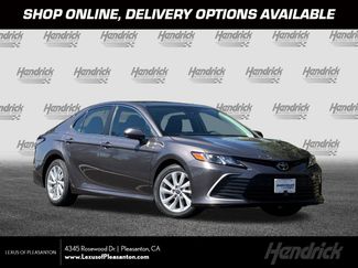 Used 2022 Toyota Camry LE image 1