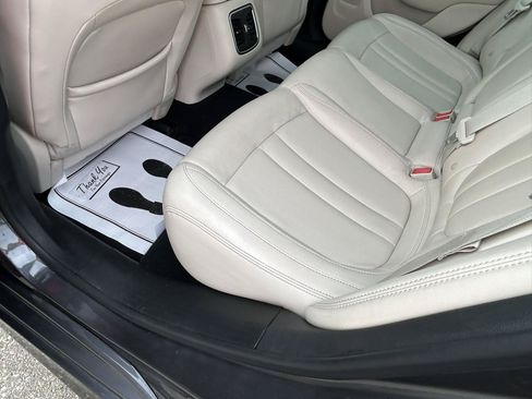 Used 2015 Chrysler 200 C w/ Navigation & Sound Group I FWD image 9