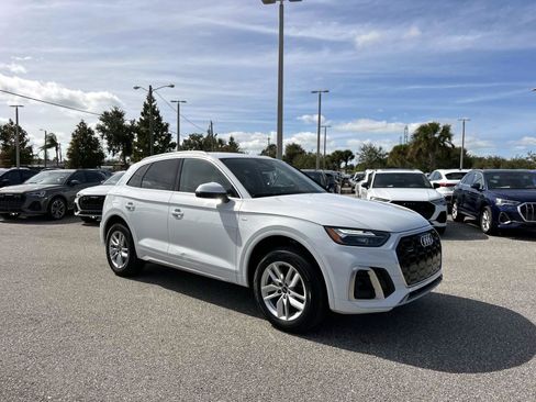 Used 2023 Audi Q5 2.0T Premium w/ Convenience Package image 7