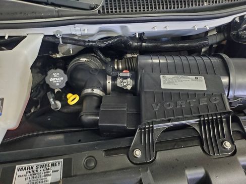 Used 2020 GMC Savana 2500 w/ Driver Convenience Package RWD image 4