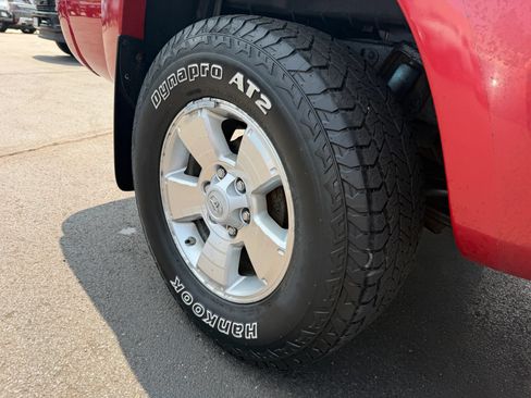 Used 2011 Toyota Tacoma 4x4 Access Cab V6 w/ TRD Sport Pkg image 23