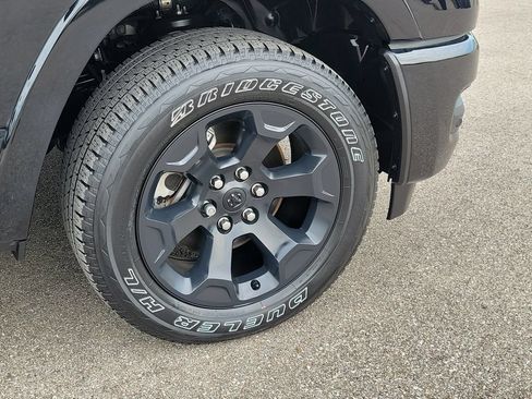 Used 2025 RAM 1500 Big Horn AWD/4WD image 5