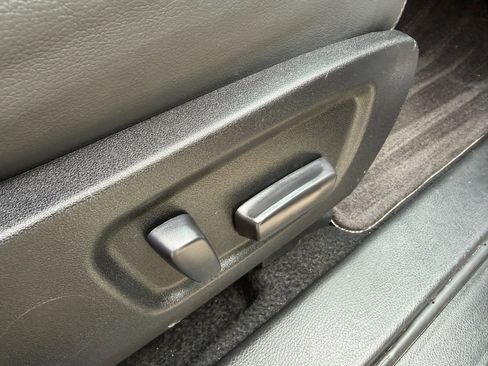 Used 2018 Toyota Highlander XLE image 40