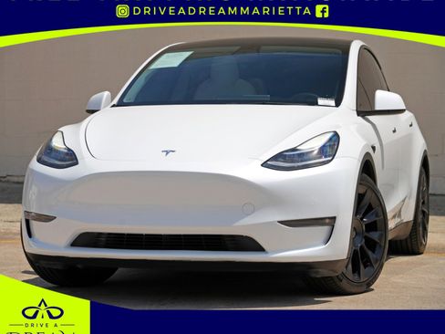 Used 2022 Tesla Model Y Long Range AWD/4WD image 1