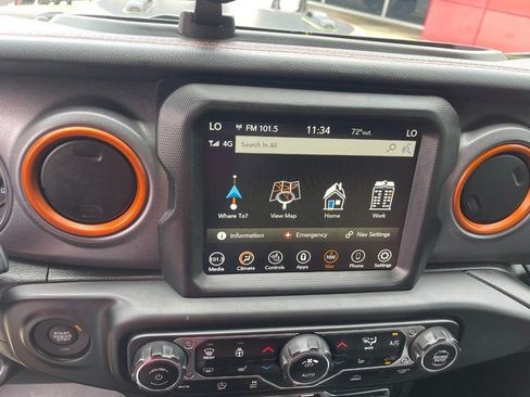 Used 2023 Jeep Gladiator Mojave w/ Cold Weather Group AWD/4WD image 30
