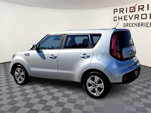 Used 2017 Kia Soul FWD image 6