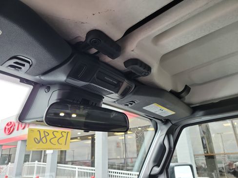 Used 2024 Jeep Wrangler Sport S image 30